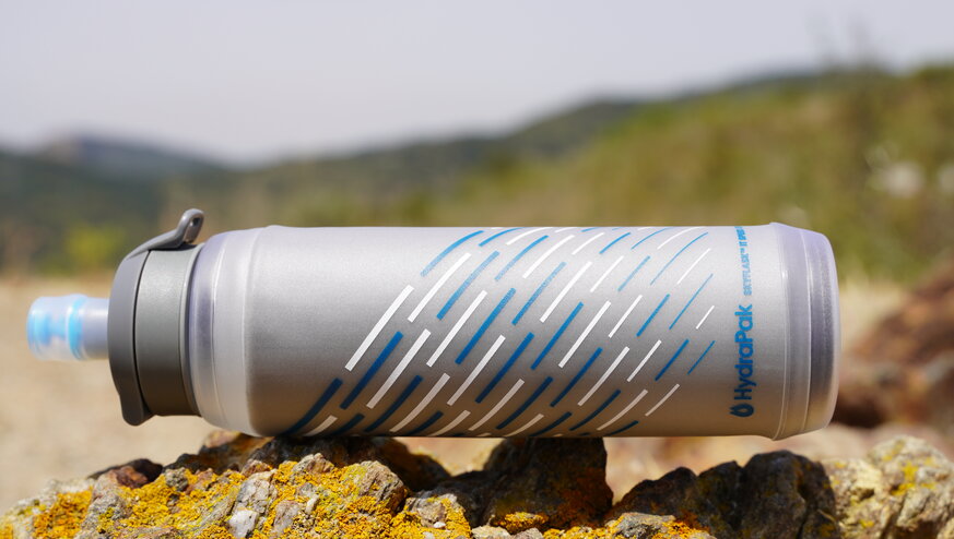 HydraPak Skyflask IT Speed 300ml

Bidn de mano de 300 ml de capacidad con cinta ajustable y tapn rpido para poder rellenar y beber ms fcilmente. Con la tecnologa IT que crea una capa aislante para mantener la temperatura del lquido ms tiempo.
